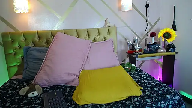 dove mature online show from 09-23-25, 05:43