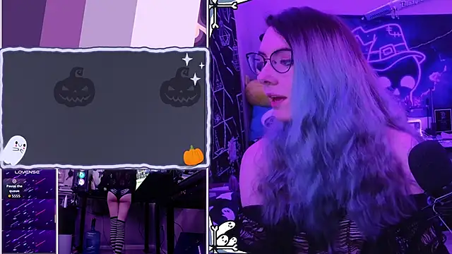 Snapshot of AnneSao chatting on 11-14-25, 12:31 AnneSao online show from 11-14-25, 12:31