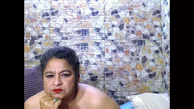 indianstar75 online show from 12-04-25, 08:23