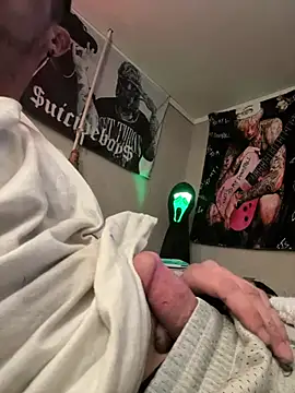 Snapshot of cumgitsumdic chatting on 02-25-26, 12:15 cumgitsumdic online show from 02-25-26, 12:15