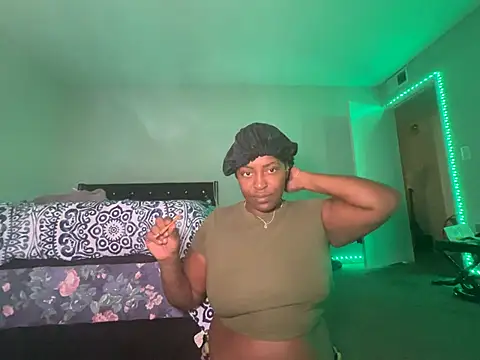 Snapshot of ChocolateTingz chatting on 12-11-24, 03:24 ChocolateTingz online show from 12-11-24, 03:24