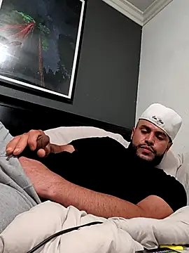 Snapshot of gardy8585 chatting on 03-22-26, 04:54 gardy8585 online show from 03-22-26, 04:54