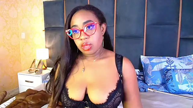 CaseyMoon online show from 11-19-25, 12:27