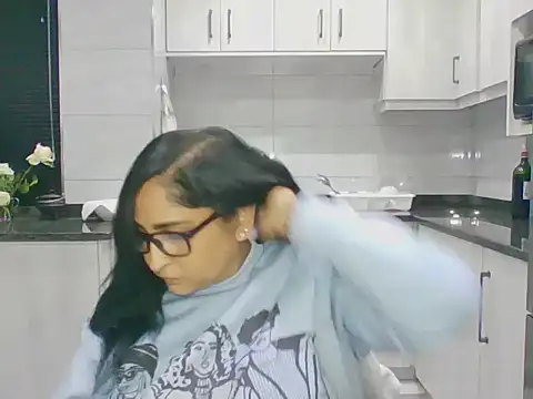 Indiankushy online show from 07-25-26, 05:21