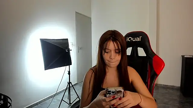 kiarafonseca  online show from 03-25-26, 02:17