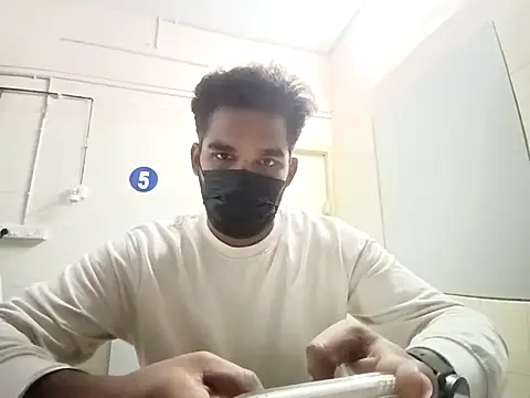 Snapshot of luckyloki chatting on 03-09-25, 04:16 luckyloki online show from 03-09-25, 04:16