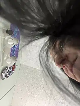 Snapshot of lolabunny9 chatting on 01-12-25, 05:11 lolabunny9 online show from 01-12-25, 05:11