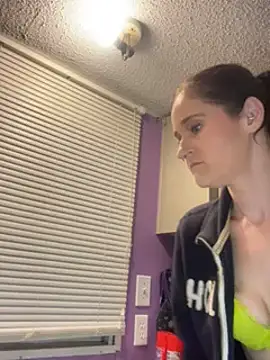 Snapshot of lolabunny9 chatting on 01-26-25, 02:24 lolabunny9 online show from 01-26-25, 02:24