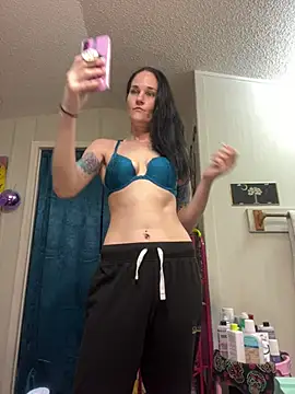 Snapshot of lolabunny9 chatting on 02-09-25, 03:12 lolabunny9 online show from 02-09-25, 03:12