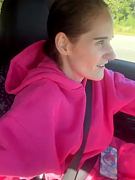 Snapshot of lolabunny9 chatting on 10-15-25, 02:28 lolabunny9 online show from 10-15-25, 02:28