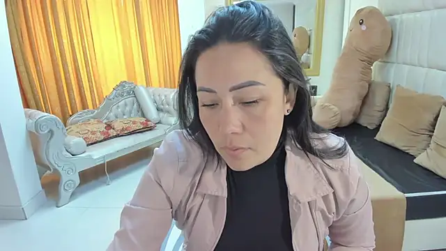 gaby trent online show from 10-24-25, 01:51