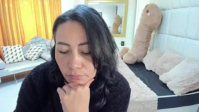 gaby trent online show from 11-12-25, 03:01