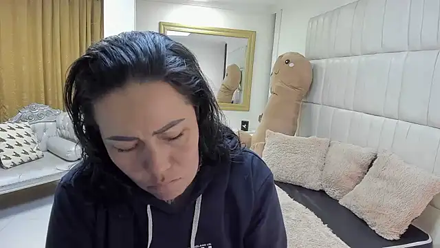 gaby trent online show from 12-17-25, 11:38