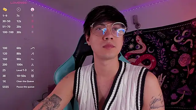 LeaneSeb online show from 01-13-25, 05:02