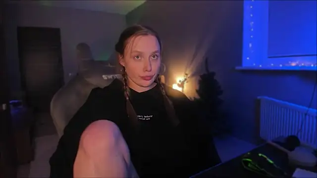 Rachel Ro online show from 12-18-24, 02:10