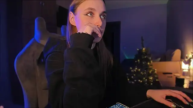 Rachel Ro online show from 12-29-24, 05:33