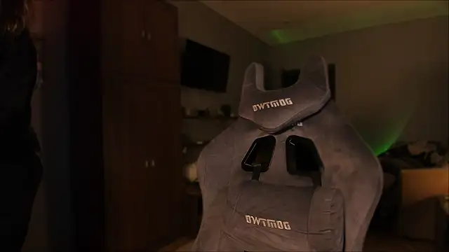 Rachel Ro online show from 01-18-25, 02:36