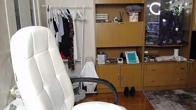 Snapshot of Mika_Passion chatting on 10-11-25, 07:56 Mika Passion online show from 10-11-25, 07:56