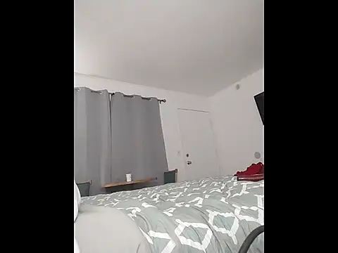 Snapshot of KandiK37 chatting on 11-06-25, 05:52 KandiK37 online show from 11-06-25, 05:52