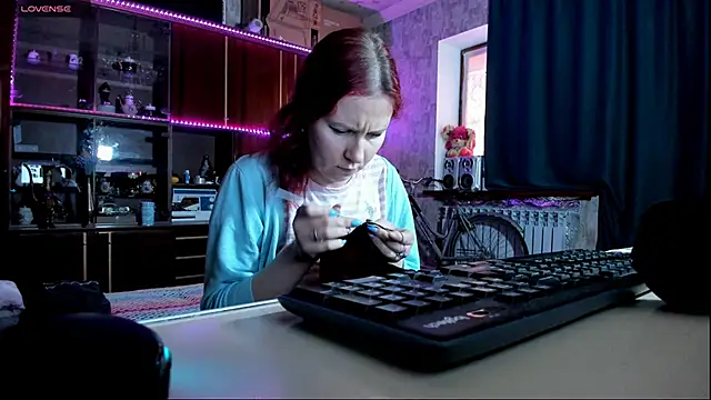 pa1e pr1ncess online show from 02-18-25, 12:39