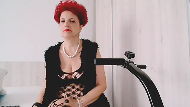 Snapshot of MilfSupreme chatting on 10-03-25, 11:29 MilfSupreme online show from 10-03-25, 11:29