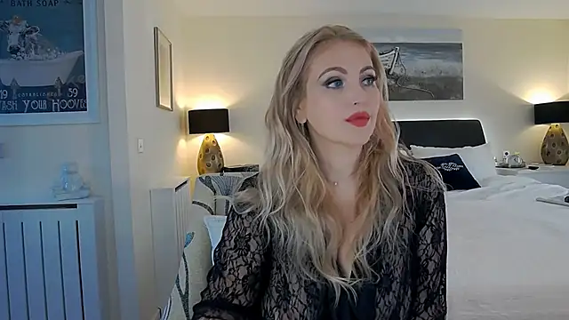 Snapshot of AlbanyWhite chatting on 11-21-25, 01:21 AlbanyWhite online show from 11-21-25, 01:21