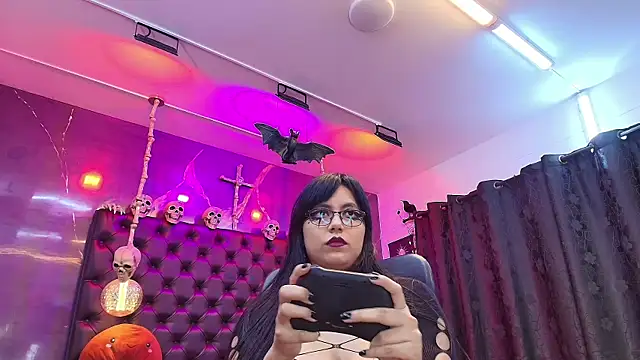 AlexHoe  online show from 02-22-25, 01:00