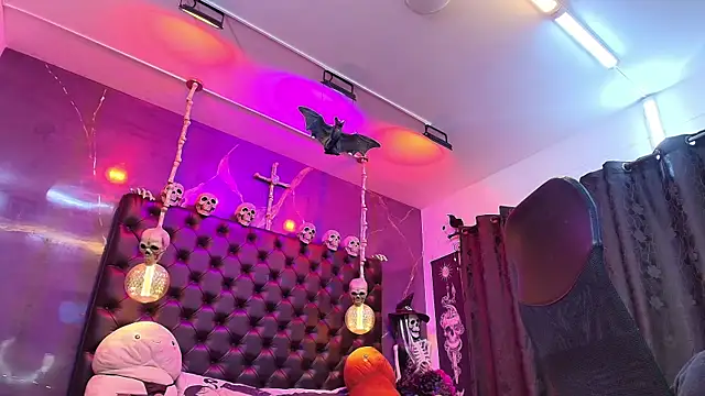 AlexHoe  online show from 03-01-25, 09:48