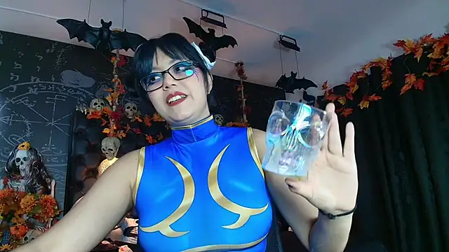 AlexHoe  online show from 10-24-25, 06:48