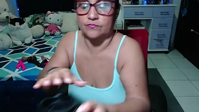 pervert mommy  online show from 12-18-25, 10:10