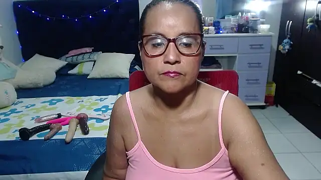 pervert mommy  online show from 03-09-26, 10:30