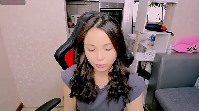 AyaMoon online show from 10-13-25, 04:56