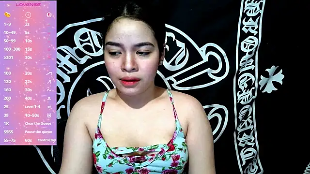 Snapshot of _preciousmoira_ chatting on 07-05-26, 01:45 preciousmoira online show from 07-05-26, 01:45