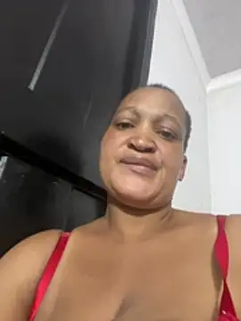 Snapshot of XHotJuicyBootyXX chatting on 05-08-26, 12:10 XHotJuicyBootyXX online show from 05-08-26, 12:10