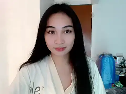 Snapshot of SweetLilly_18 chatting on 01-17-25, 10:55 SweetLilly 18 online show from 01-17-25, 10:55