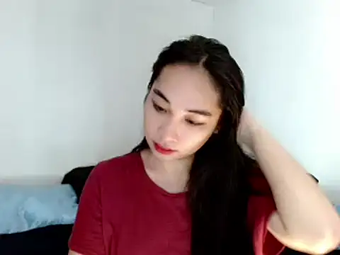 Snapshot of SweetLilly_18 chatting on 03-01-25, 01:53 SweetLilly 18 online show from 03-01-25, 01:53