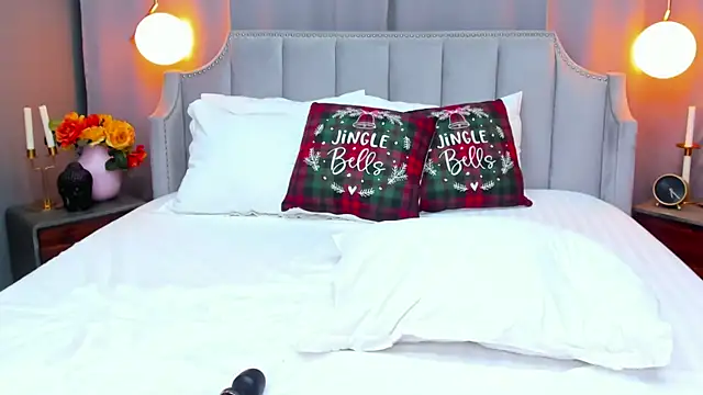 EmillyBronte online show from 12-13-24, 02:21