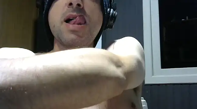 gauchors20 online show from 02-18-25, 02:38