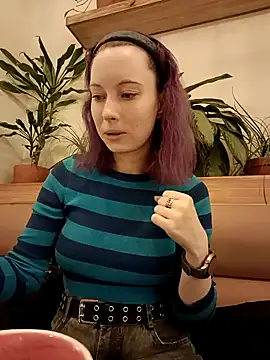 Frost foxy online show from 02-10-25, 05:47