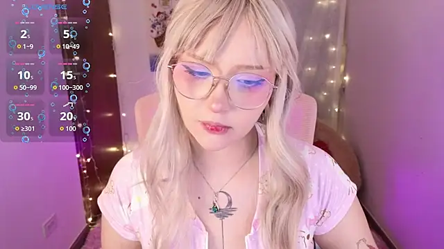 KuroChan420 online show from 01-14-26, 12:38