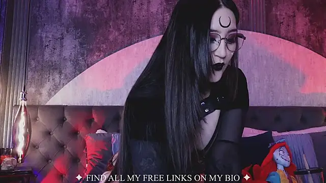 Charlotte Germanotta  online show from 04-06-26, 05:25