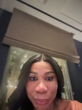 Belle    online show from 03-09-25, 01:56