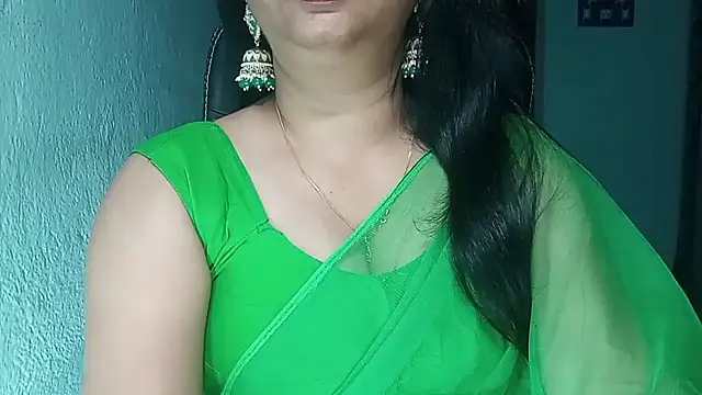 Snapshot of YourModhu chatting on 04-08-26, 05:46 YourModhu online show from 04-08-26, 05:46