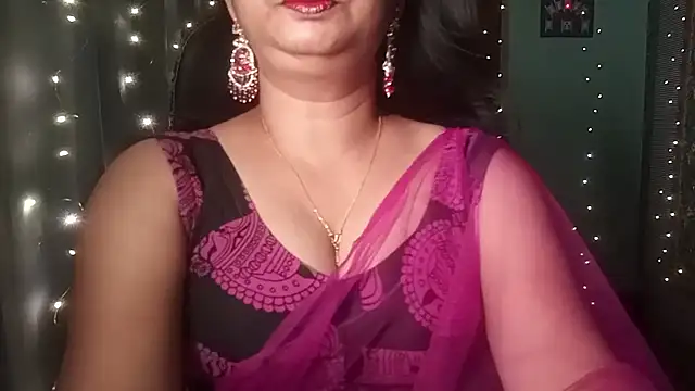 Snapshot of YourModhu chatting on 06-25-26, 06:23 YourModhu online show from 06-25-26, 06:23