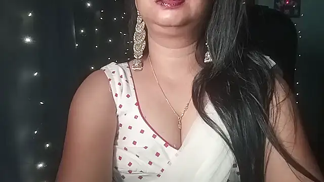 Snapshot of YourModhu chatting on 07-17-26, 08:35 YourModhu online show from 07-17-26, 08:35