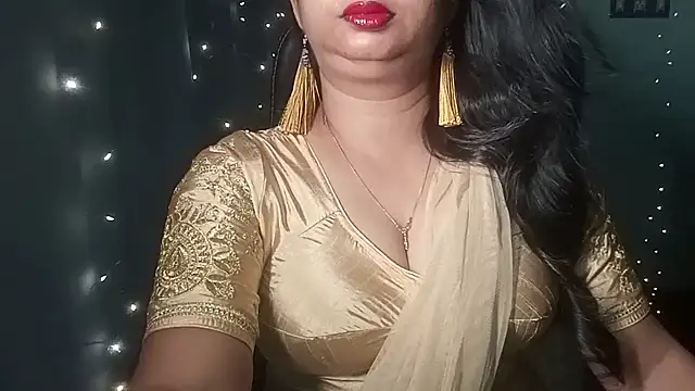 Snapshot of YourModhu chatting on 07-18-26, 06:12 YourModhu online show from 07-18-26, 06:12