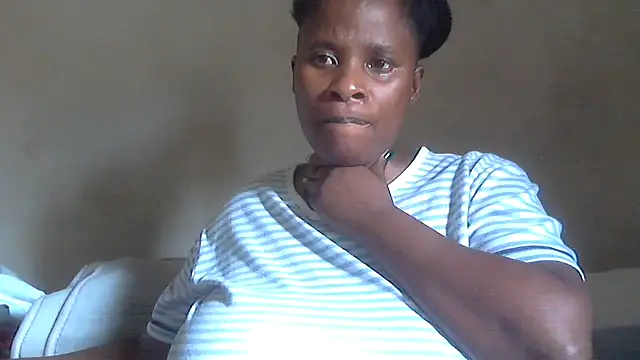 Snapshot of Choco-Coco10 chatting on 02-19-26, 09:49 Choco-Coco10 online show from 02-19-26, 09:49