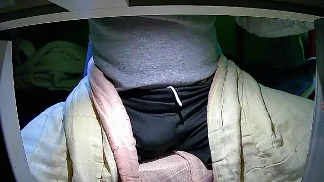 Snapshot of Walltaz chatting on 03-18-26, 11:08 Walltaz online show from 03-18-26, 11:08