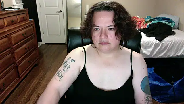 Snapshot of SelenaVianca chatting on 12-04-25, 02:43 SelenaVianca online show from 12-04-25, 02:43