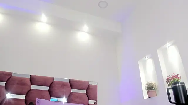 Snapshot of AlondraDiossa03 chatting on 02-15-25, 11:03 AlondraDiossa03 online show from 02-15-25, 11:03